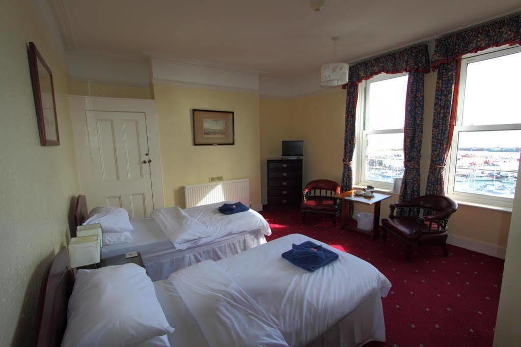 Royal Temple Yacht Club Hotel Ramsgate Exterior photo